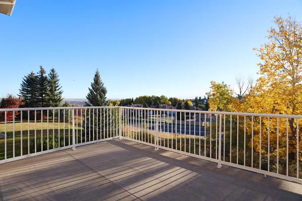 57 Hamptons Circle NW