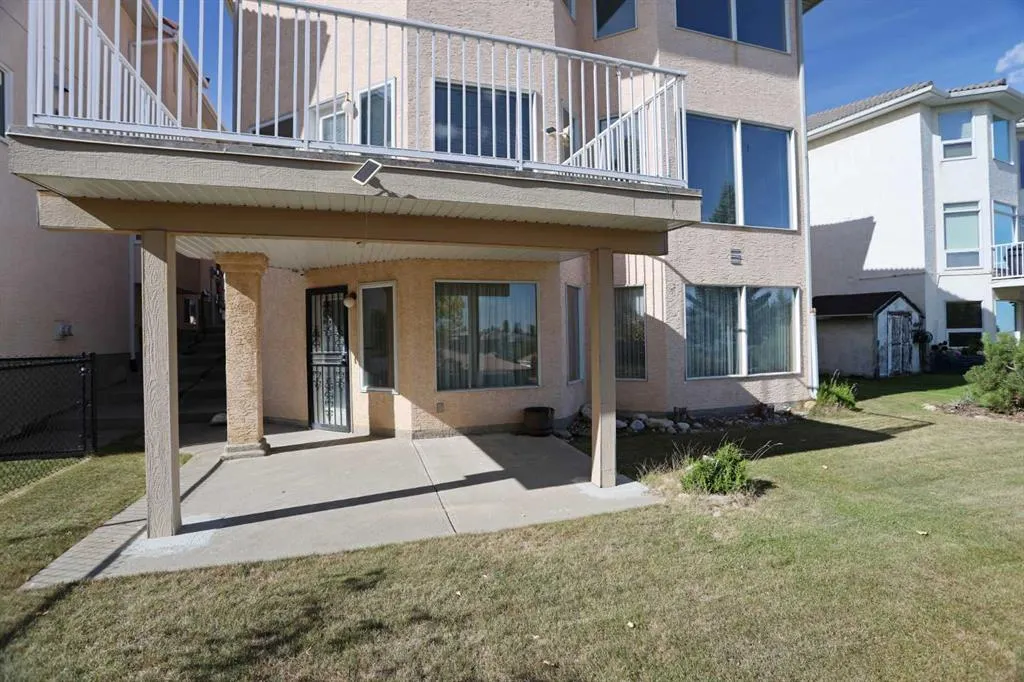 57 Hamptons Circle NW