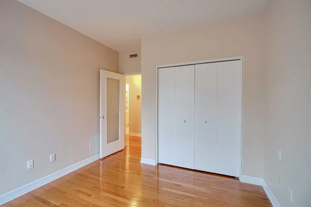 505 Canyon Meadows Drive SW, #101