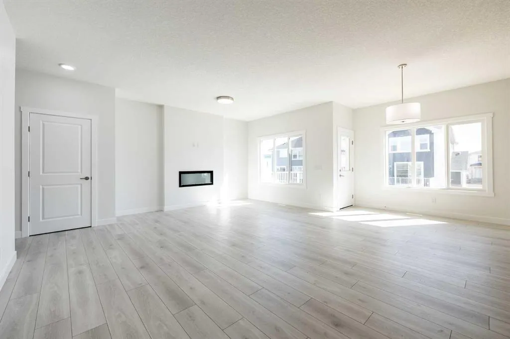 145 Sunstone Way