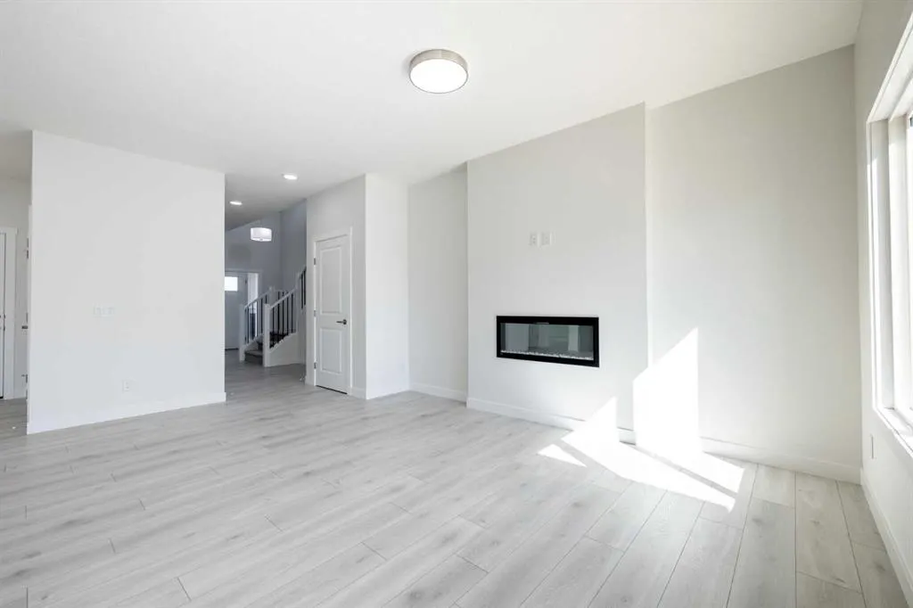 145 Sunstone Way