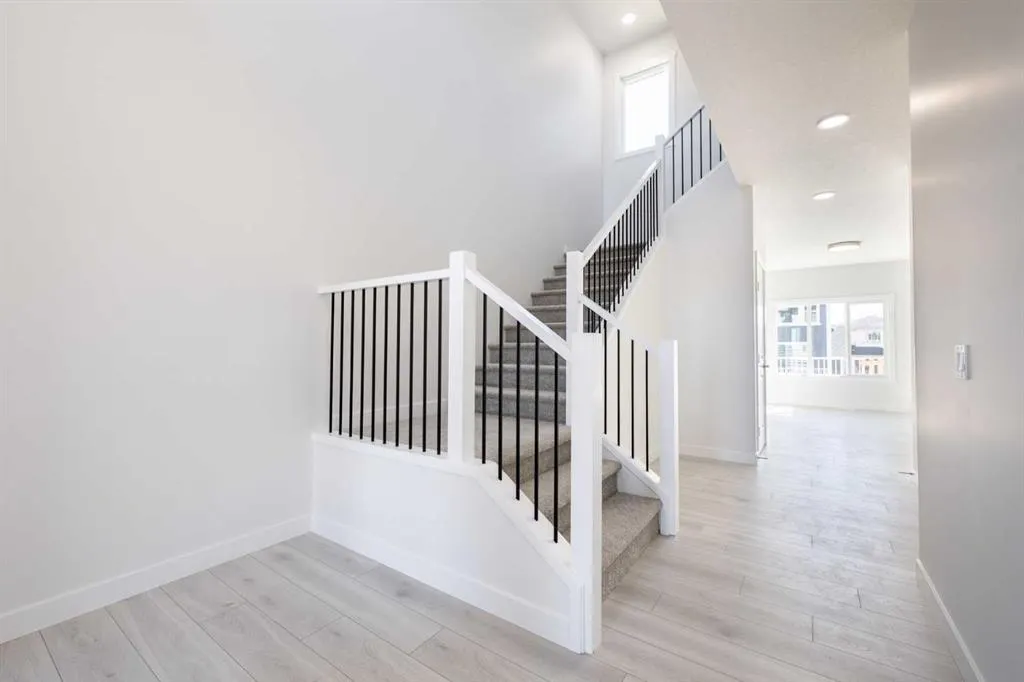 145 Sunstone Way