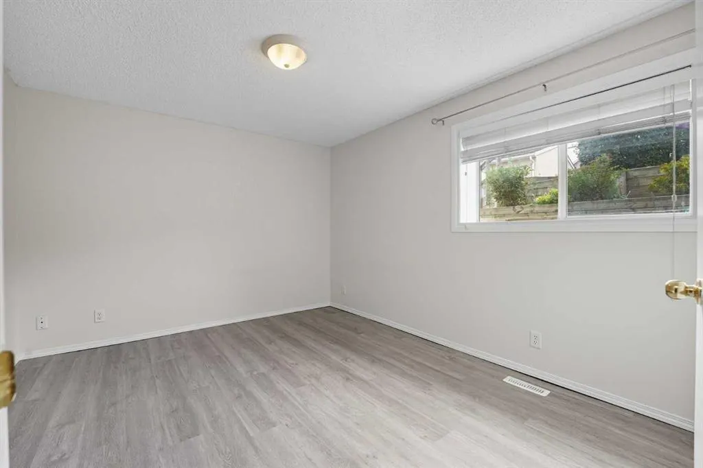 24 2005 Street SW, #101