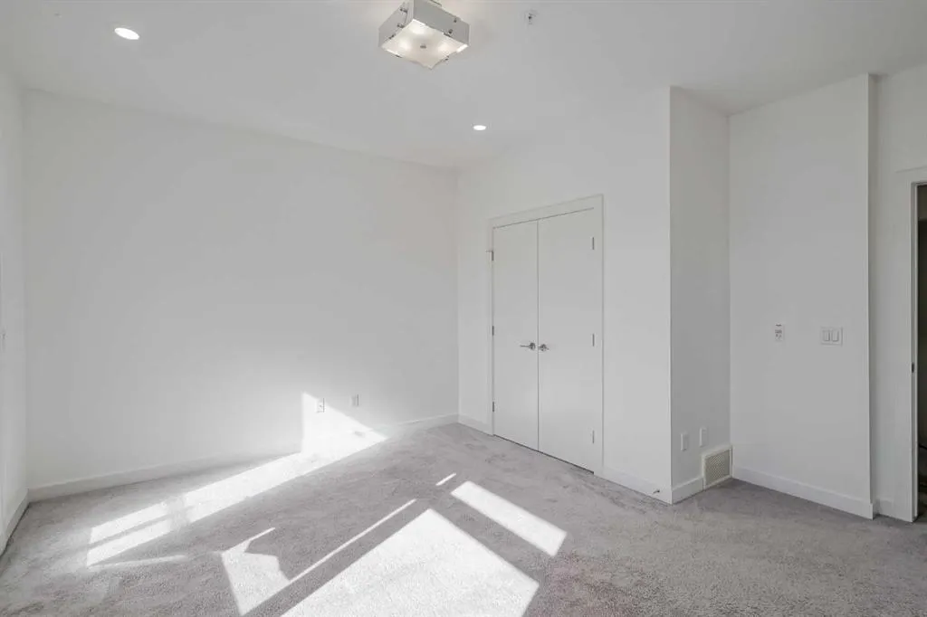 1632 20 Avenue NW, #109