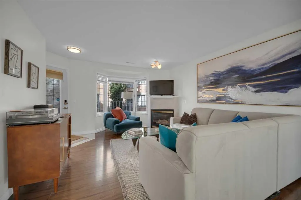 2208 29 Street SW, #2