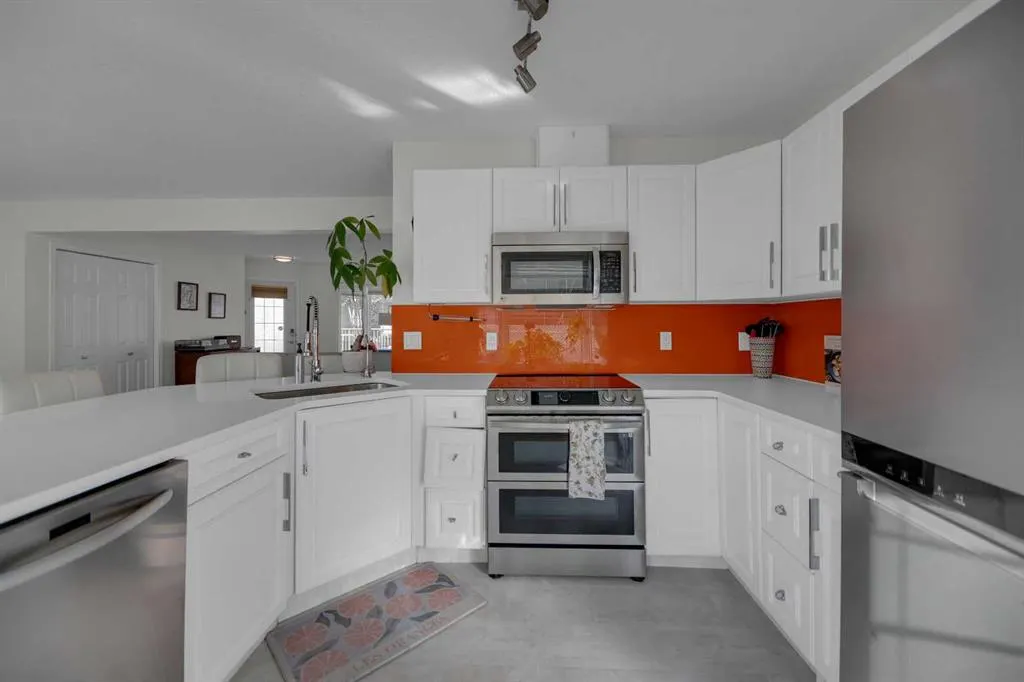 2208 29 Street SW, #2