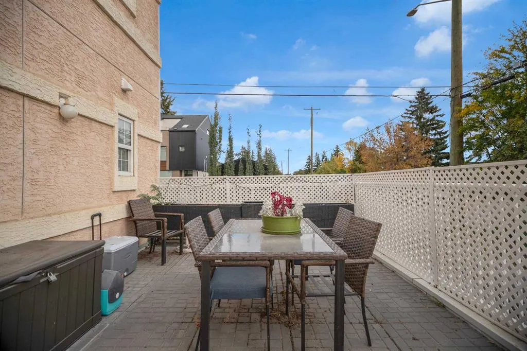 2208 29 Street SW, #2
