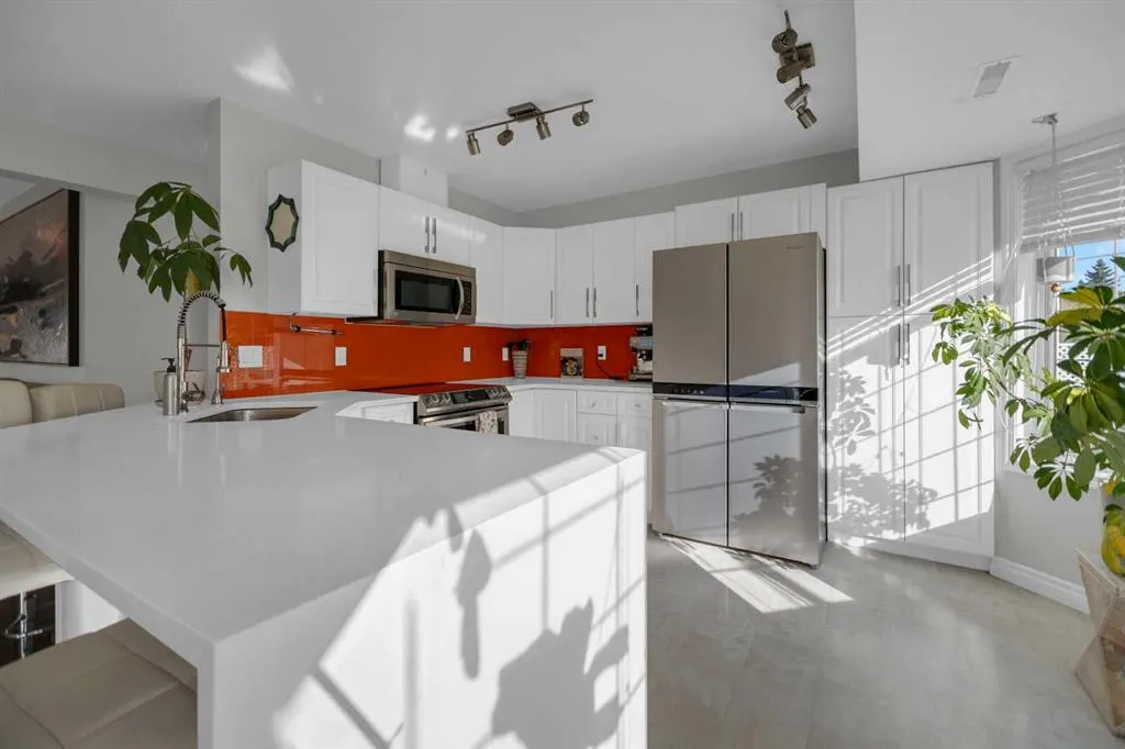 2208 29 Street SW, #2