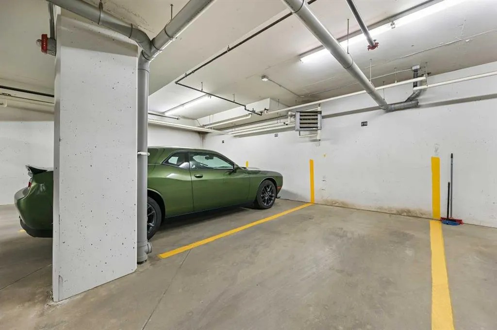 402 Marquis Lane SE, #410