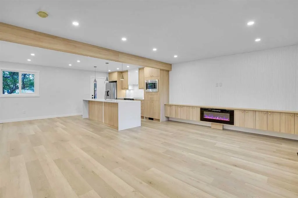 111 Allandale Close SE
