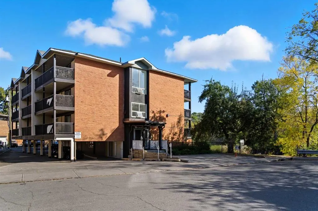 104 24 Avenue SW, #206