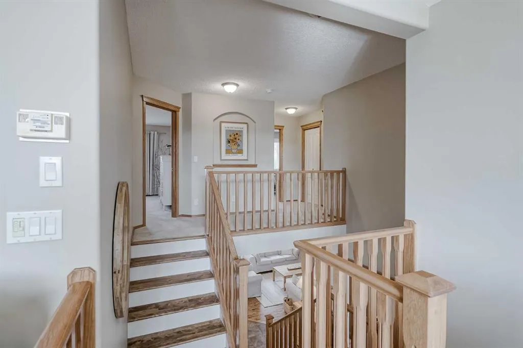 57 Strathlea Grove SW