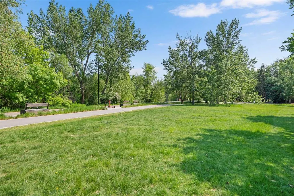 670 PRINCETON Way SW, #105
