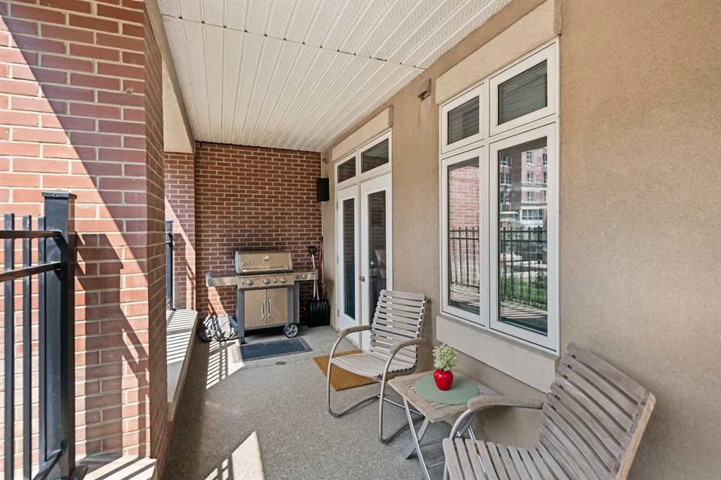 670 PRINCETON Way SW, #105