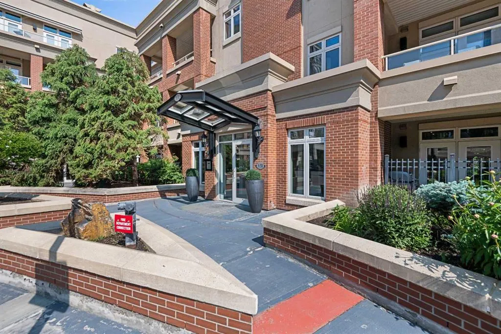 670 PRINCETON Way SW, #105