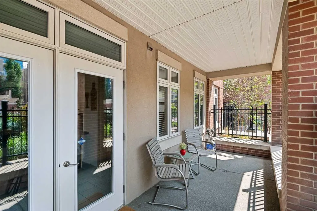 670 PRINCETON Way SW, #105