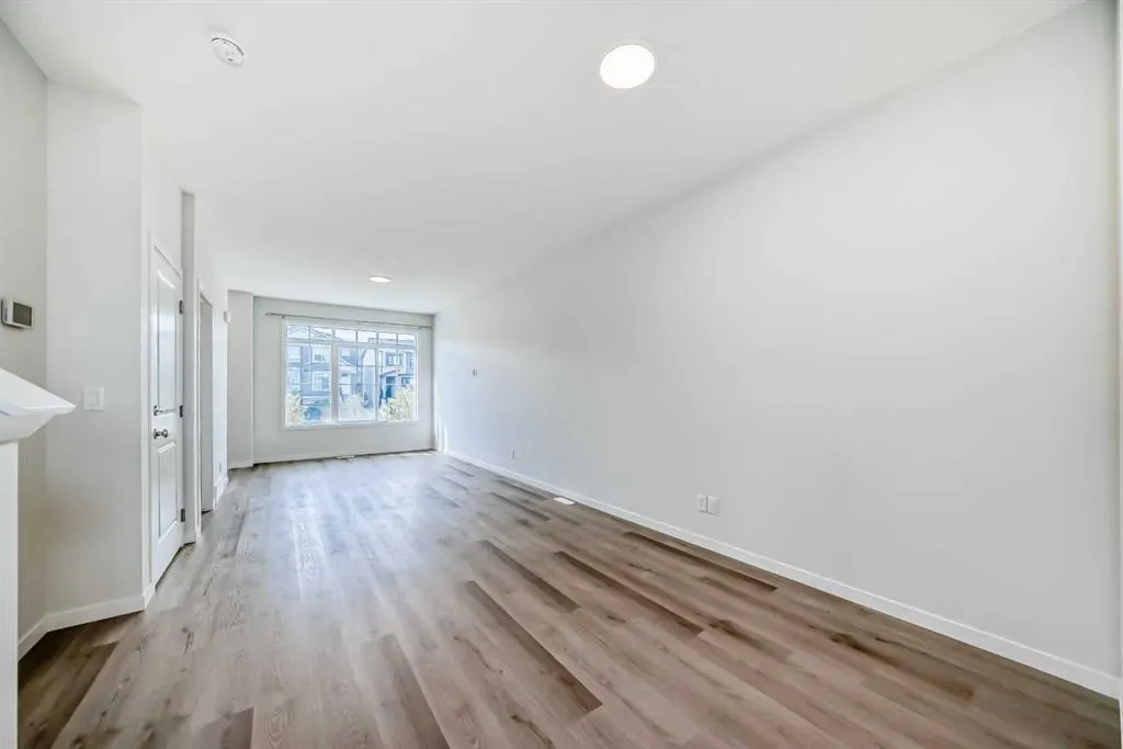 36 Edith Gate NW