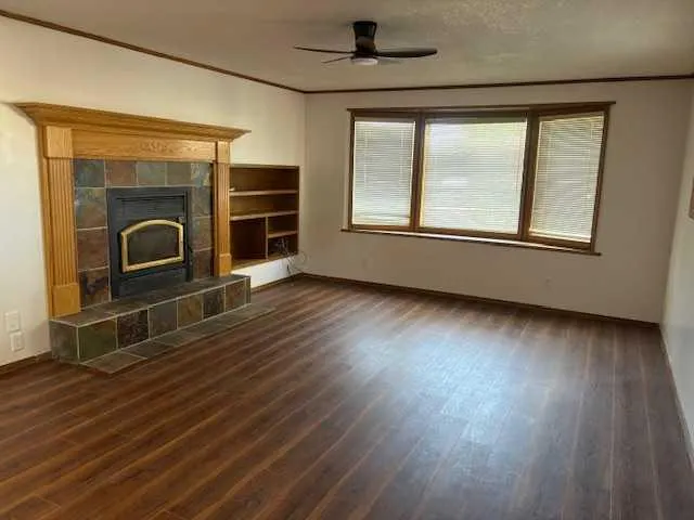 15 Willow Road W