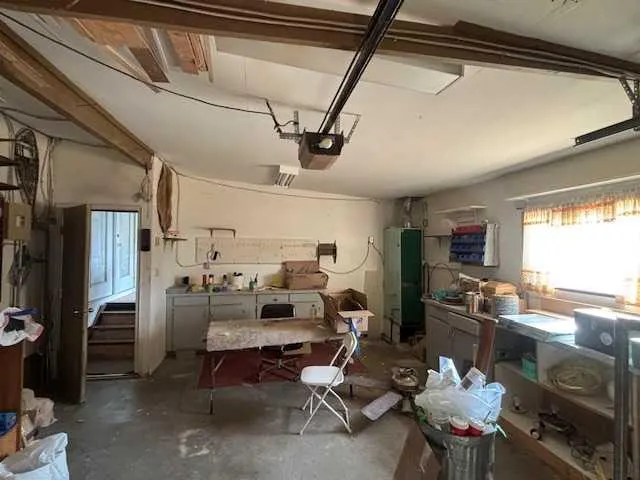 15 Willow Road W