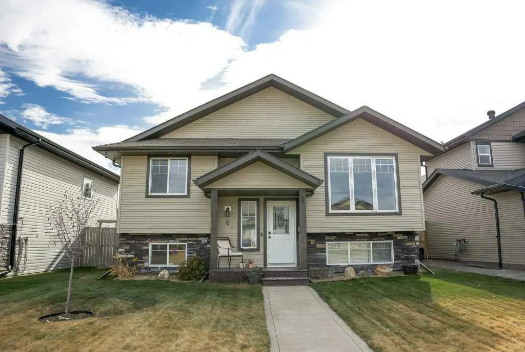 6 Coachill Street