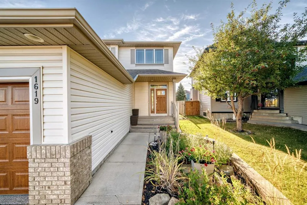 1619 Thorburn Drive SE