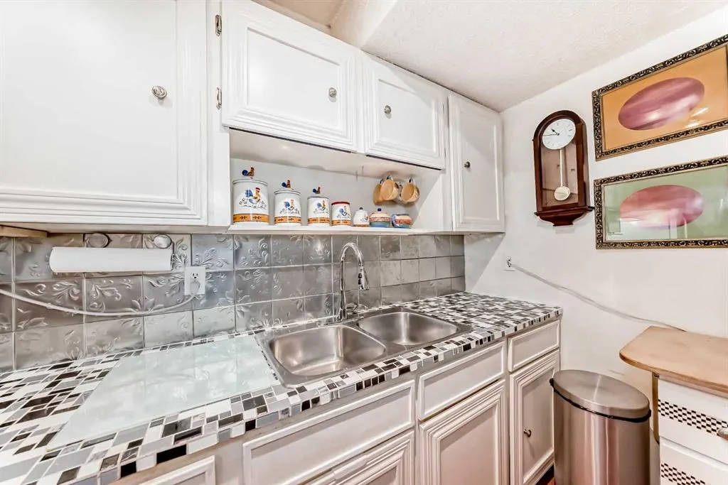 6223 31 Avenue NW, #106