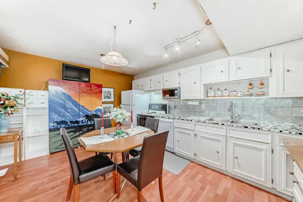 6223 31 Avenue NW, #106