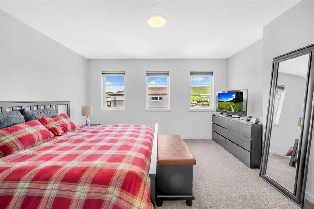 18 Wolf Creek Rise SE