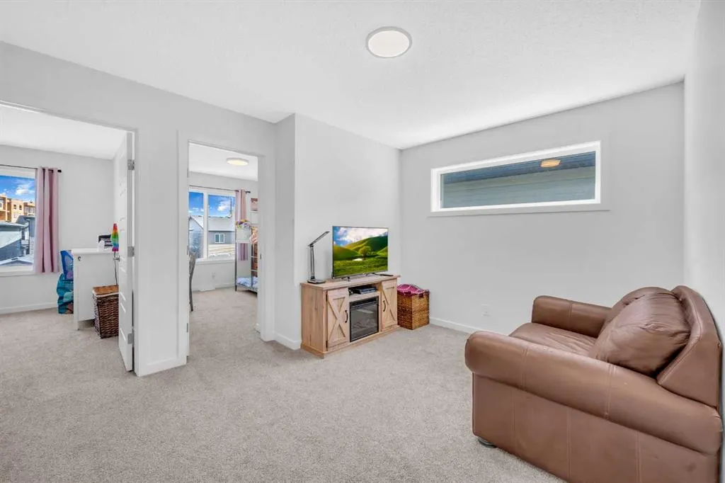 18 Wolf Creek Rise SE