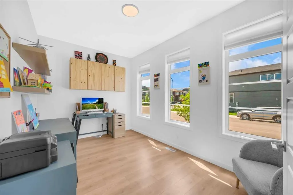 18 Wolf Creek Rise SE