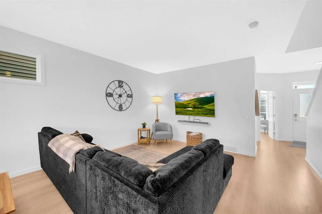 18 Wolf Creek Rise SE