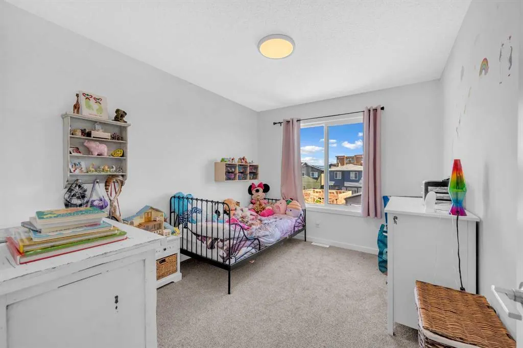 18 Wolf Creek Rise SE