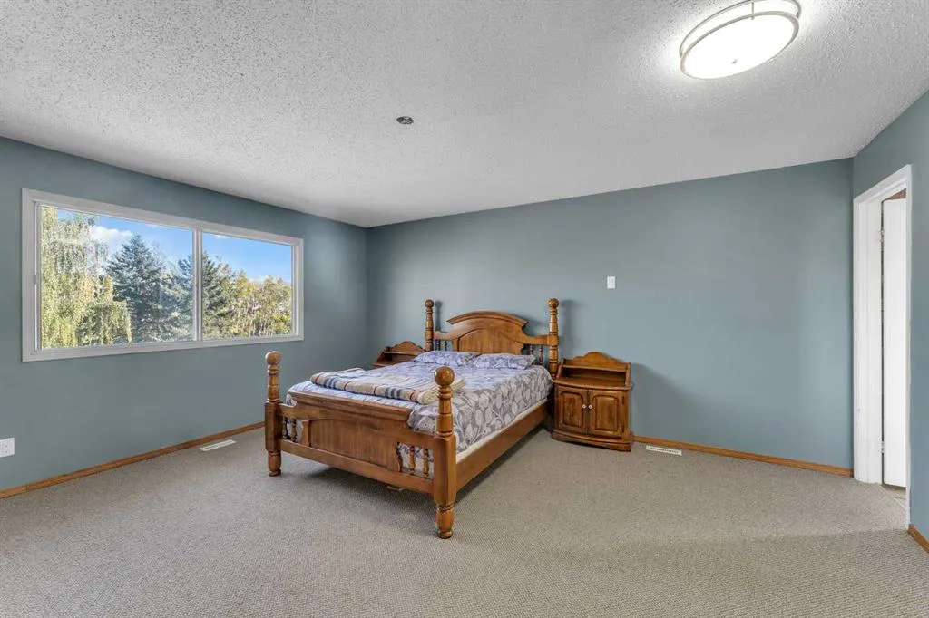 233081 Glenmore View Road