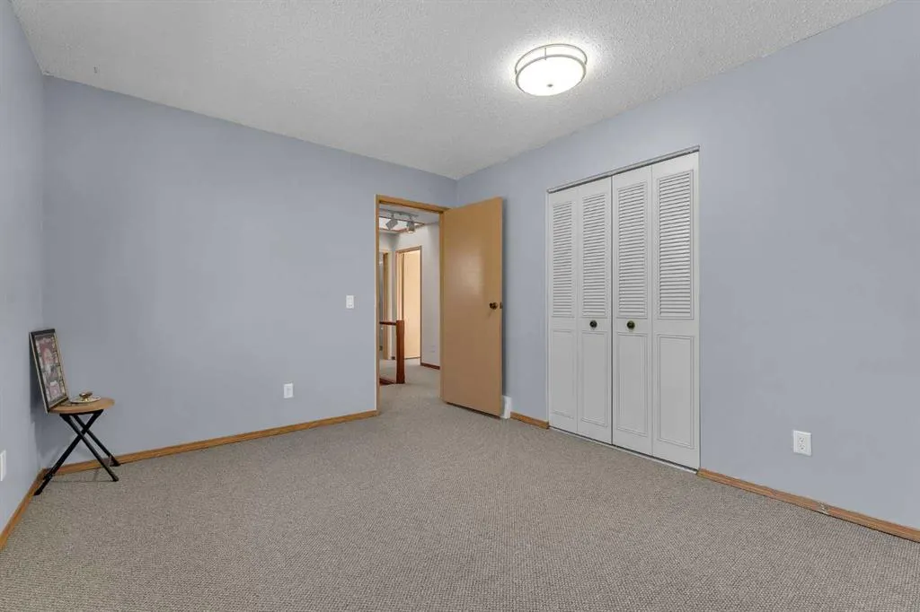 233081 Glenmore View Road