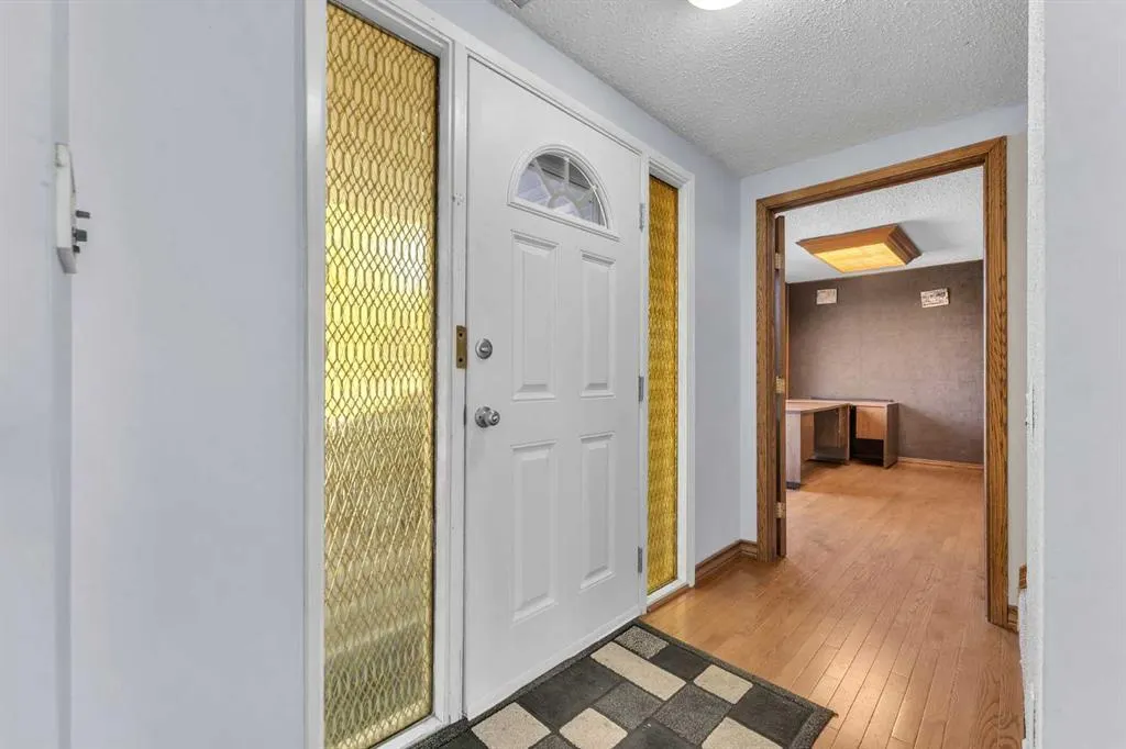 233081 Glenmore View Road