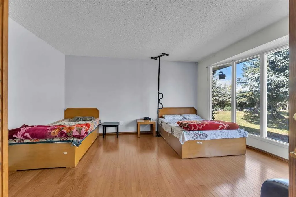 233081 Glenmore View Road