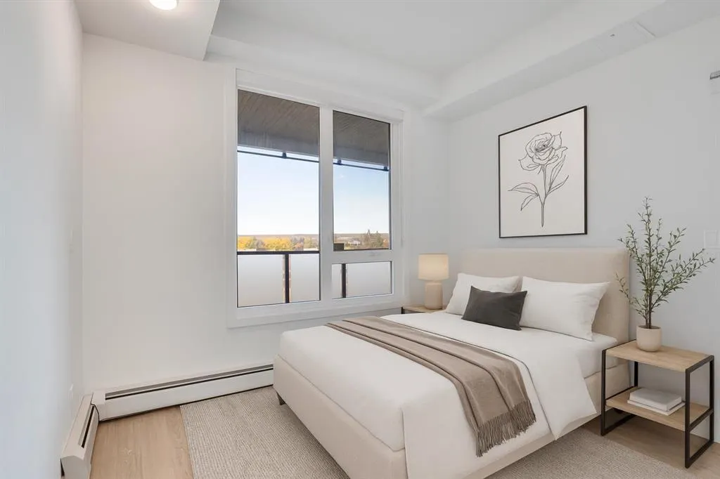 3932 University Avenue NW, #214