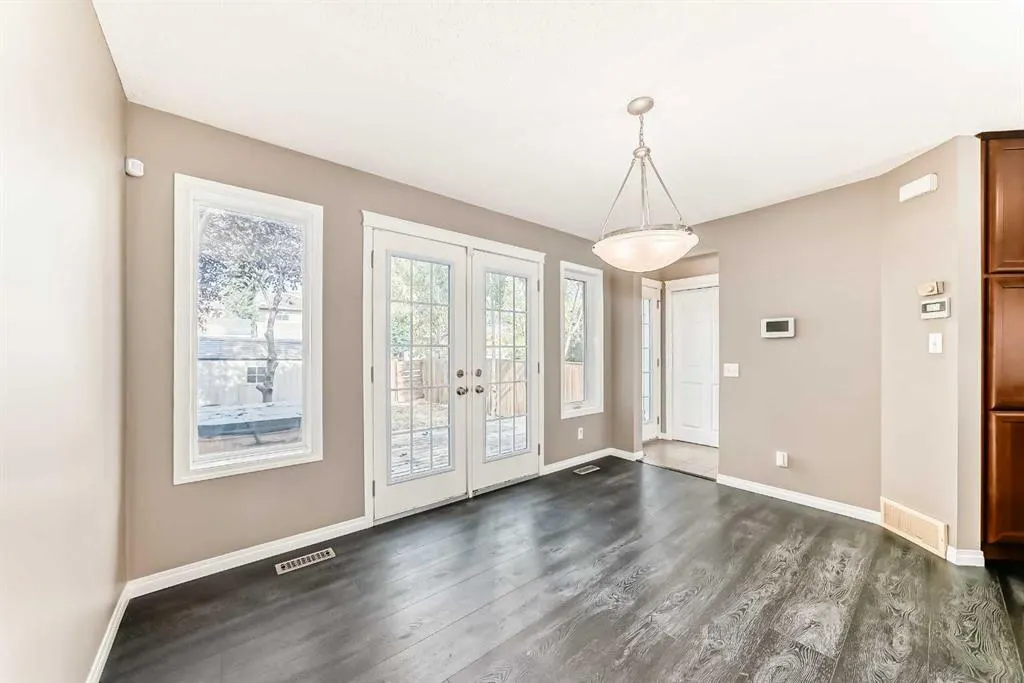 143 Auburn Bay Heights SE
