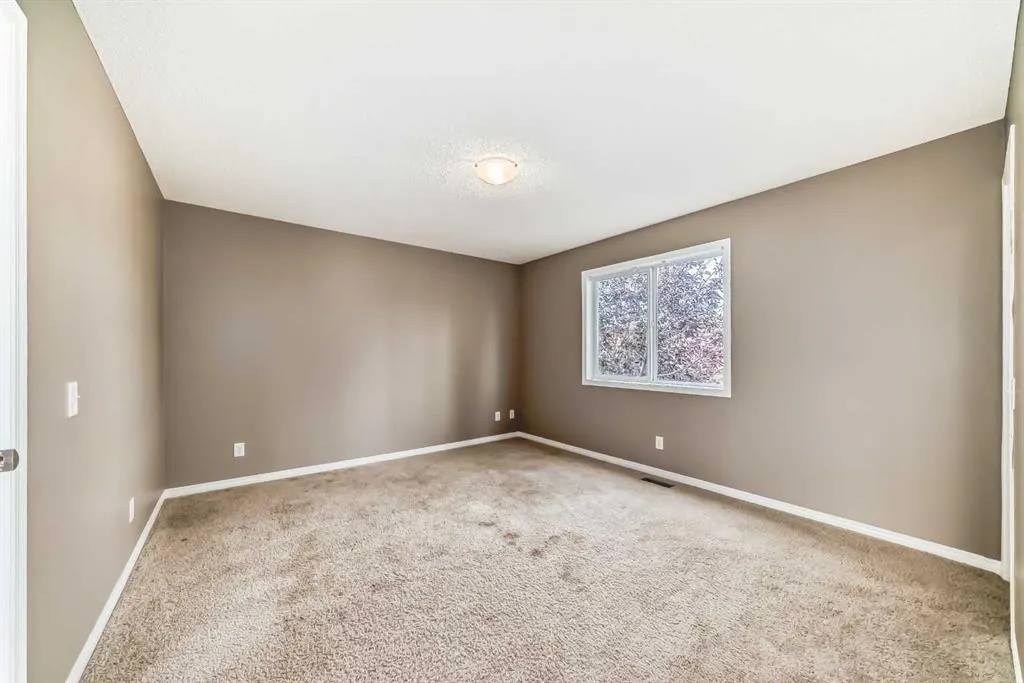 143 Auburn Bay Heights SE