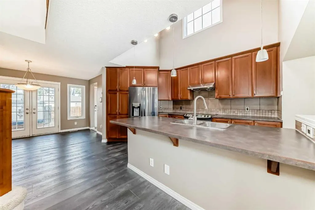 143 Auburn Bay Heights SE