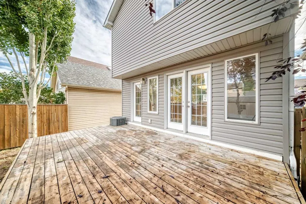 143 Auburn Bay Heights SE