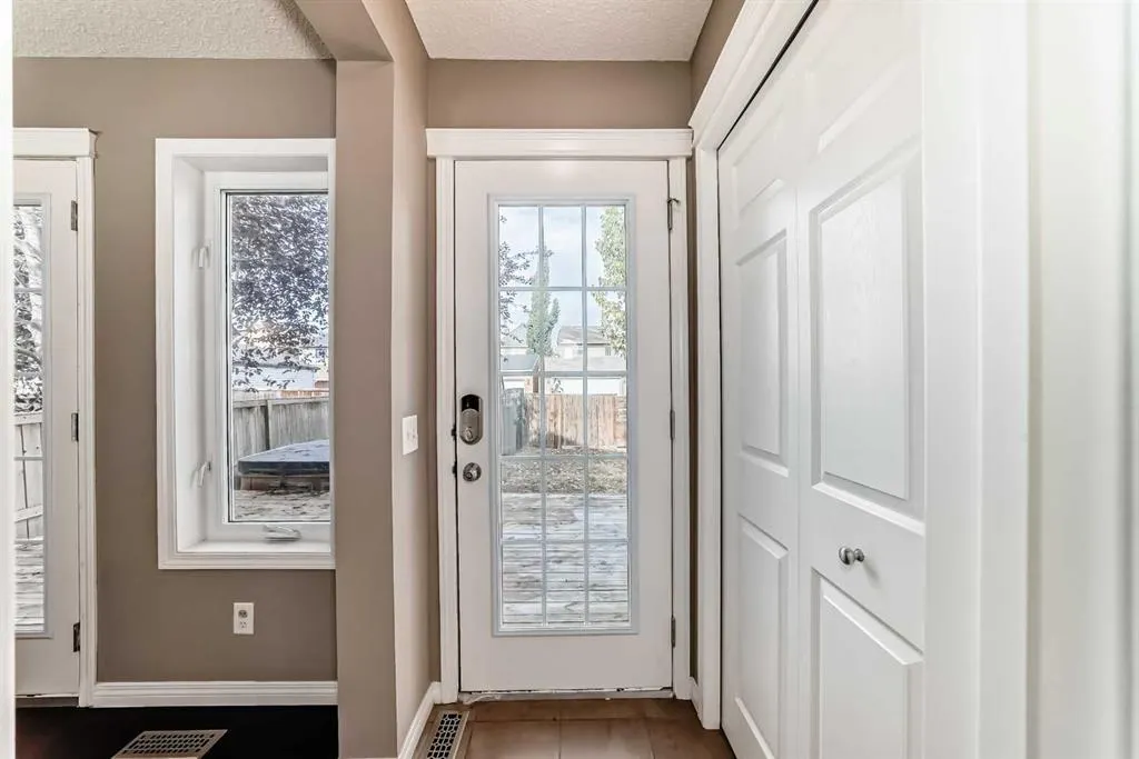 143 Auburn Bay Heights SE