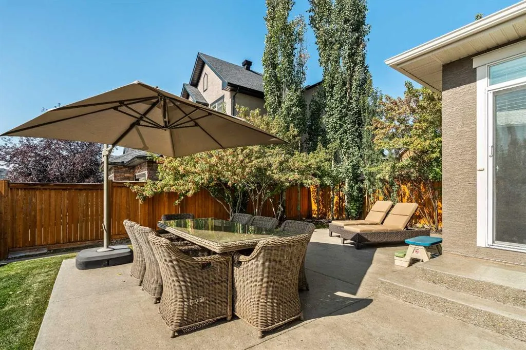 233 Aspen Stone Place SW