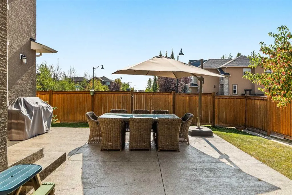 233 Aspen Stone Place SW