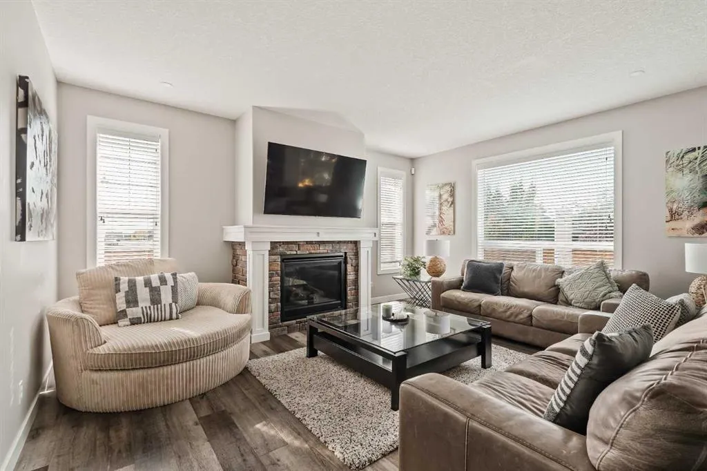 233 Aspen Stone Place SW