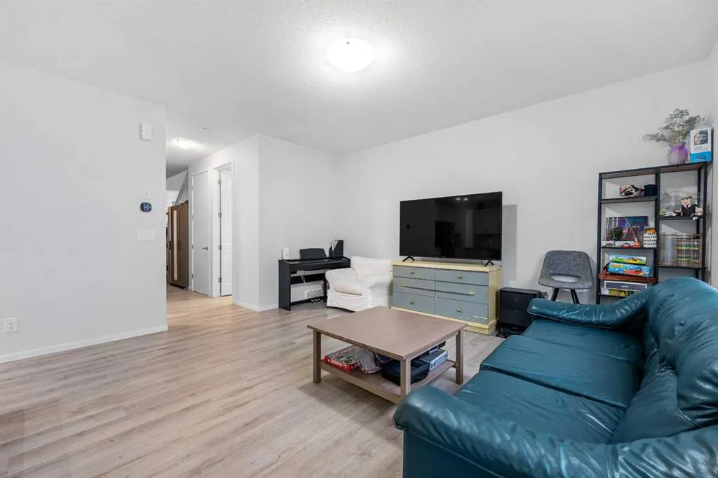 281 Yorkville Road SW