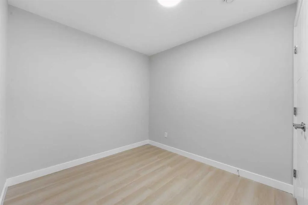 281 Yorkville Road SW