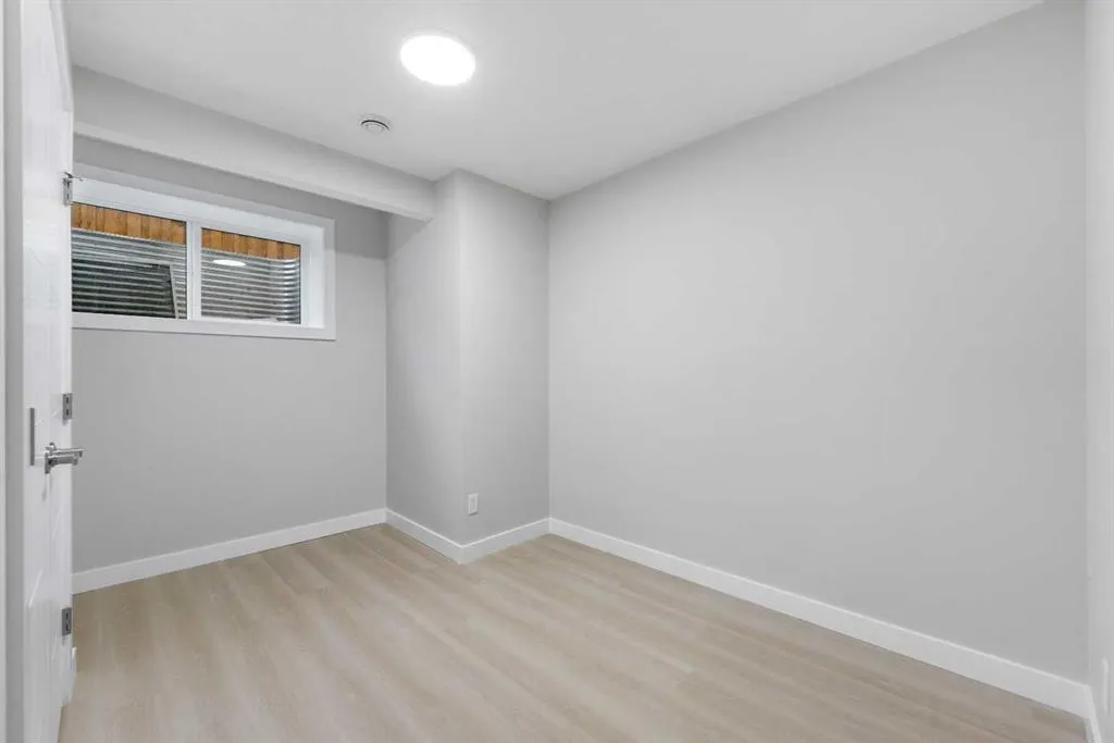 281 Yorkville Road SW