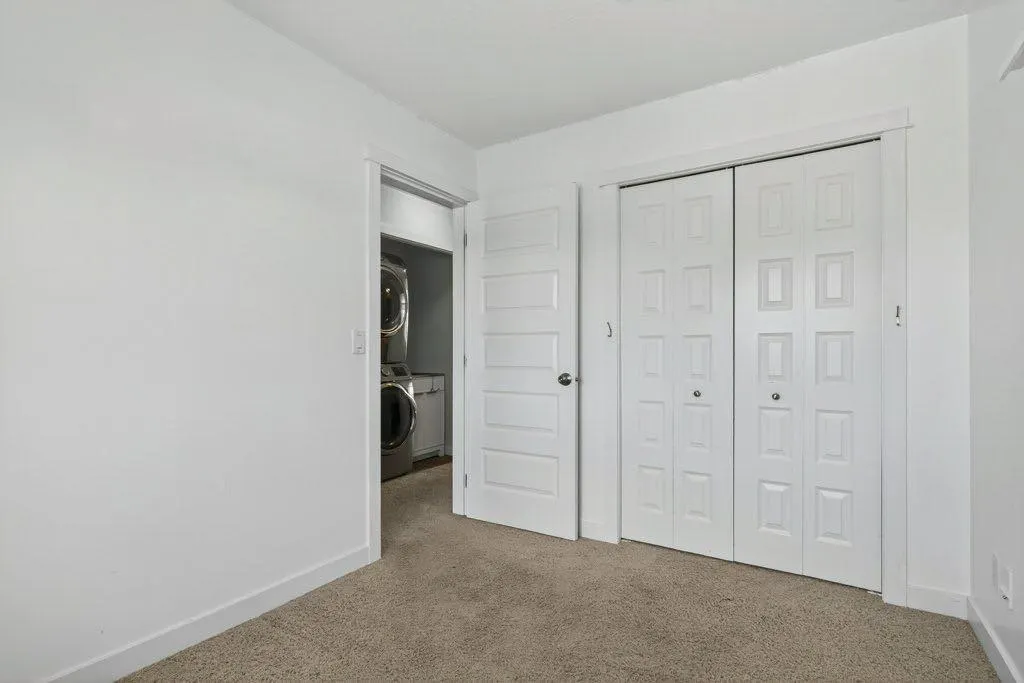 234 Williamstown Close NW