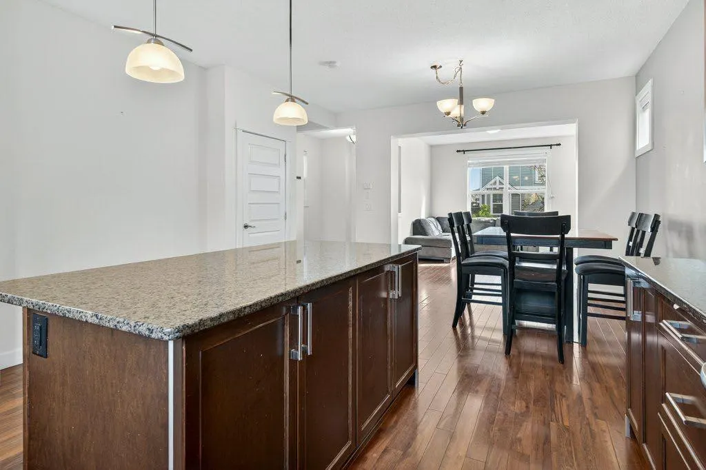234 Williamstown Close NW